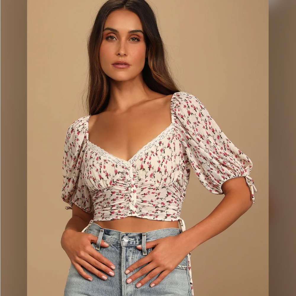 LULUS Pretty Pick Beige Floral Print Ruched Drawstring Crop Top - Picture 1 of 8